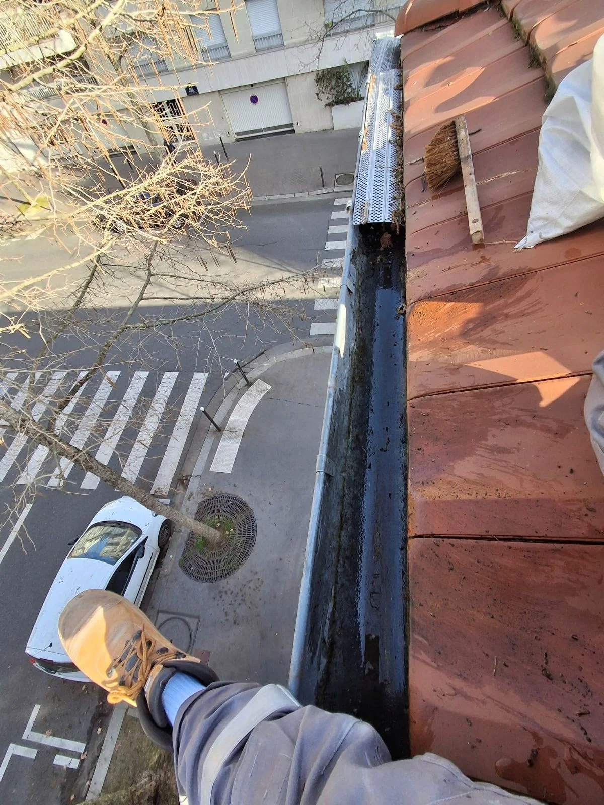 Nettoyage gouttières Paris Pro Toiture IDF